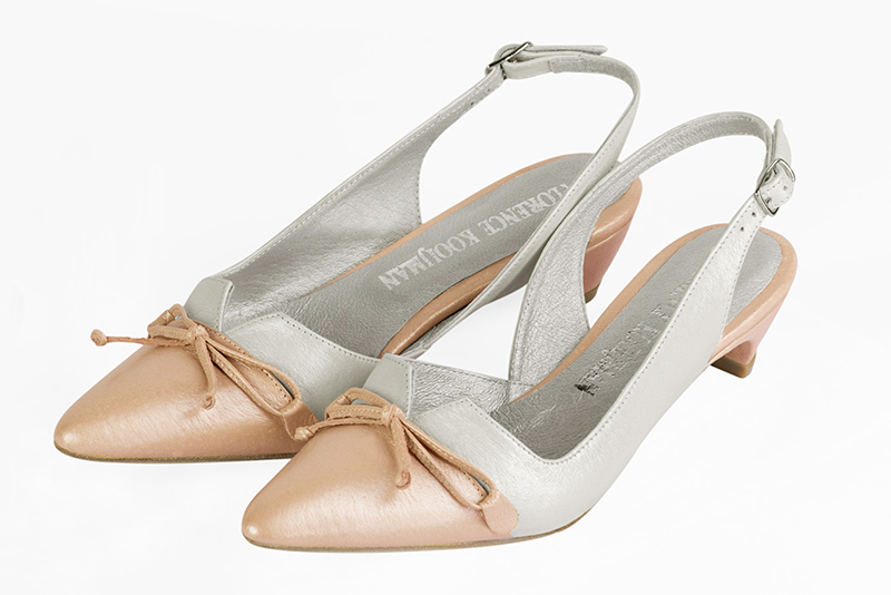 Powder pink and off white women's open back shoes, with a knot. Tapered toe. Low comma heels. Front view - Florence KOOIJMAN